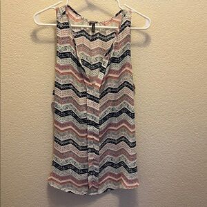 Chevron Pattern Sleeveless Top